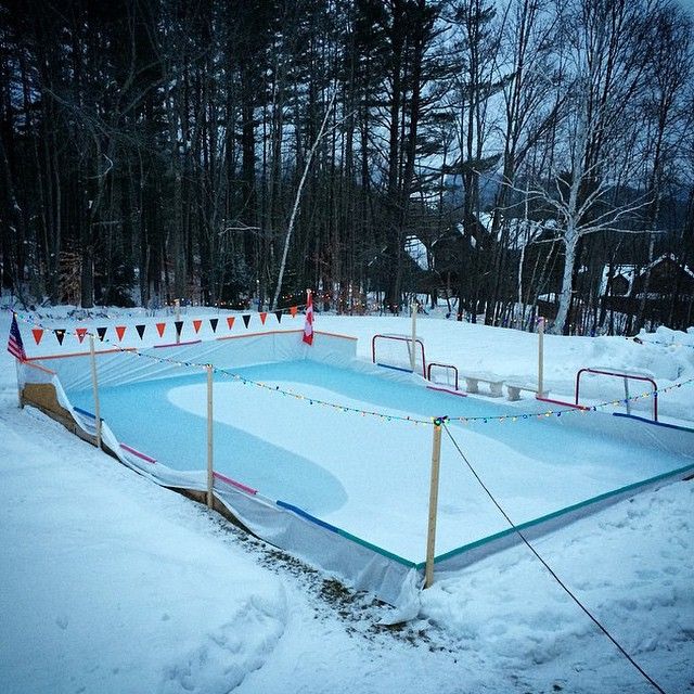 13 Backyard Rinks That Will Give You The Chills