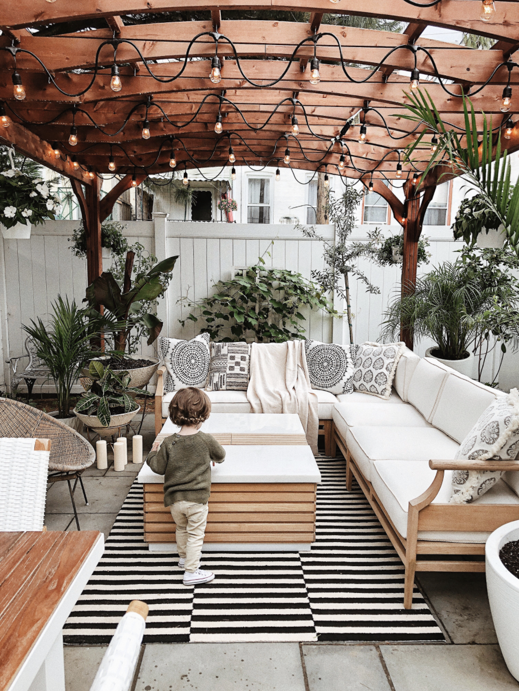 18 Best Outdoor Patio Decor Ideas