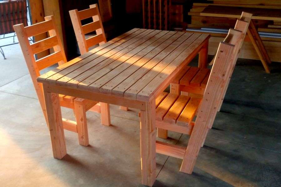 2x4 DIY Patio Table And Chair Set