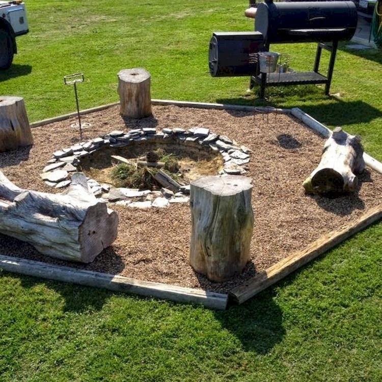 33+ Simple DIY Fire Pit Ideas for Backyard Landscaping