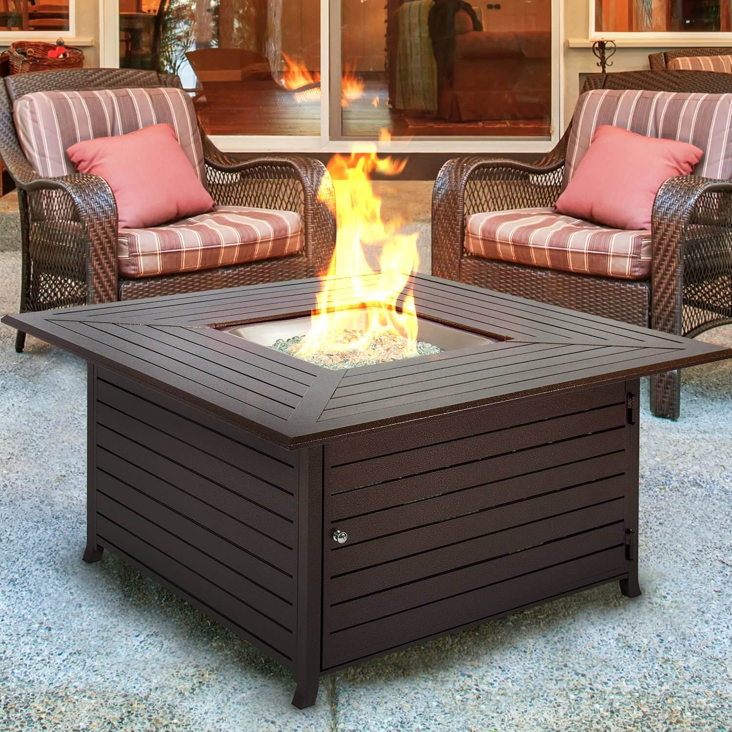 42 Backyard and Patio Fire Pit Ideas