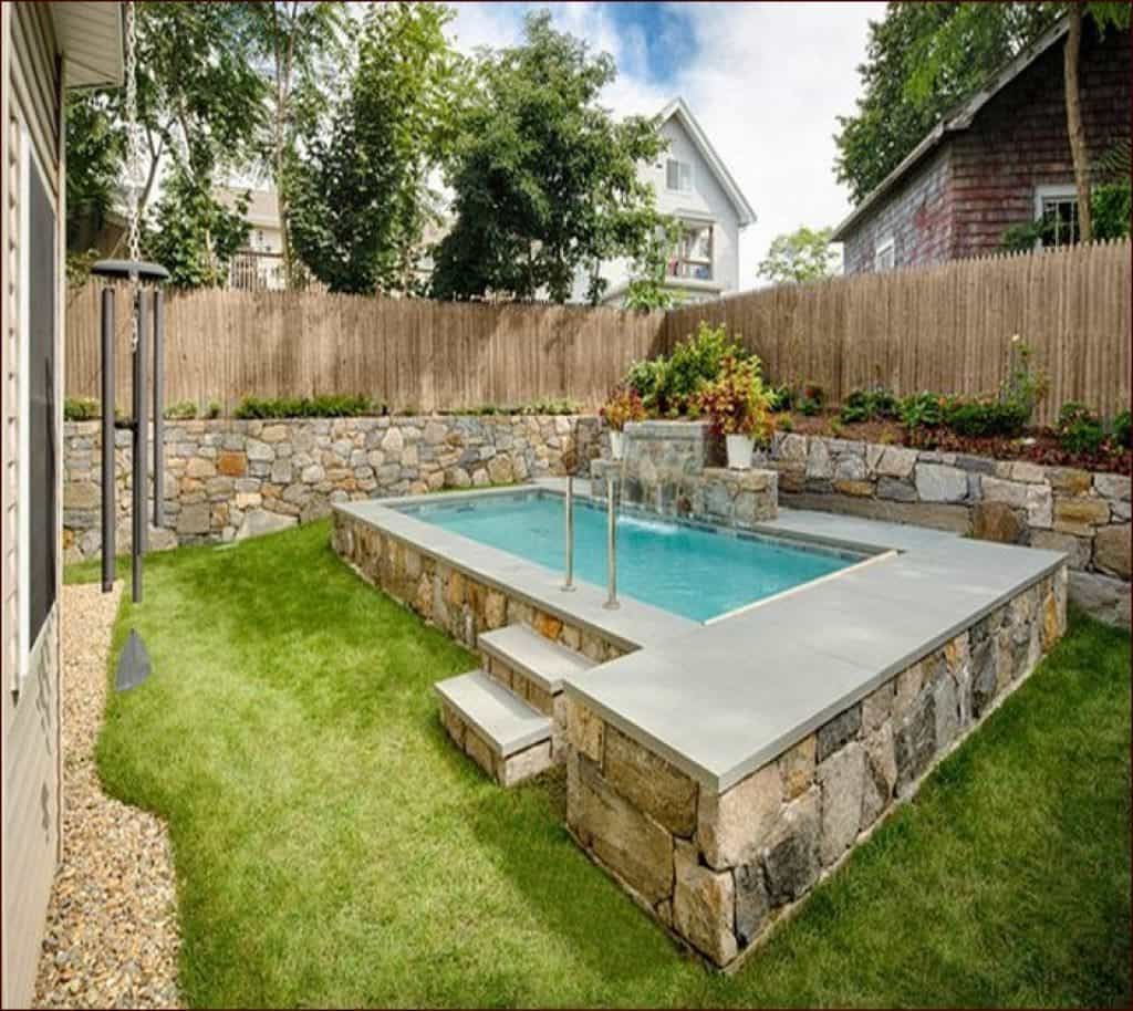Above Ground Pools For Small Backyards and Small Backyard With Above ...