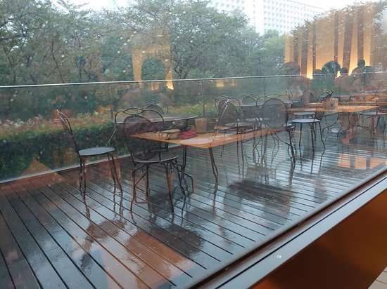 Can Outdoor Patio Furniture get Wet?