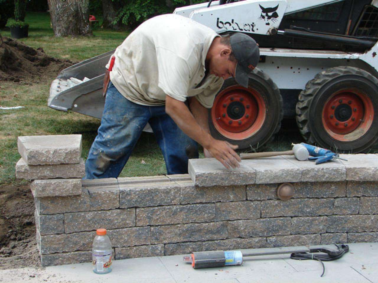 How to Build a Kidney Shaped Patio and Sitting Wall