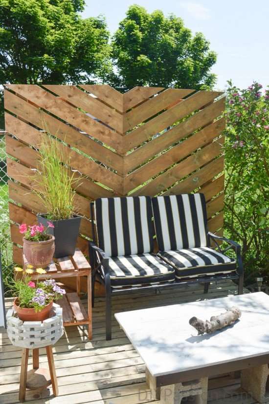 How to Build a Simple Chevron Outdoor Privacy Wall