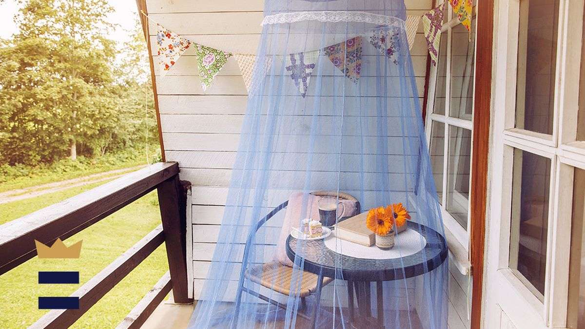 How to keep summer bugs off your patio