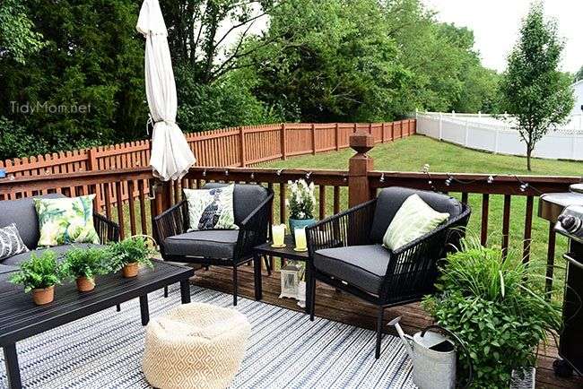 Maximize Outdoor Space Learn How to Decorate a Small Deck ...