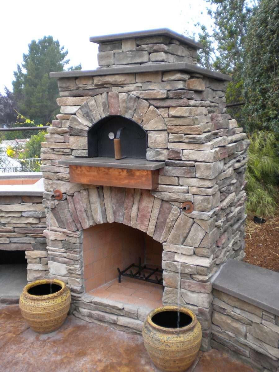 Outdoor Pizza Oven/Fire Pit