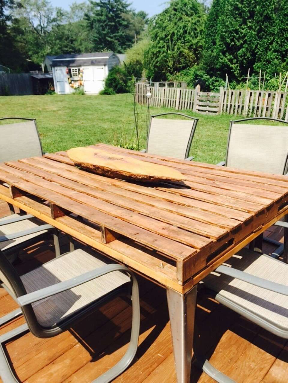 Patio Coffee Table Out of Wooden Pallets