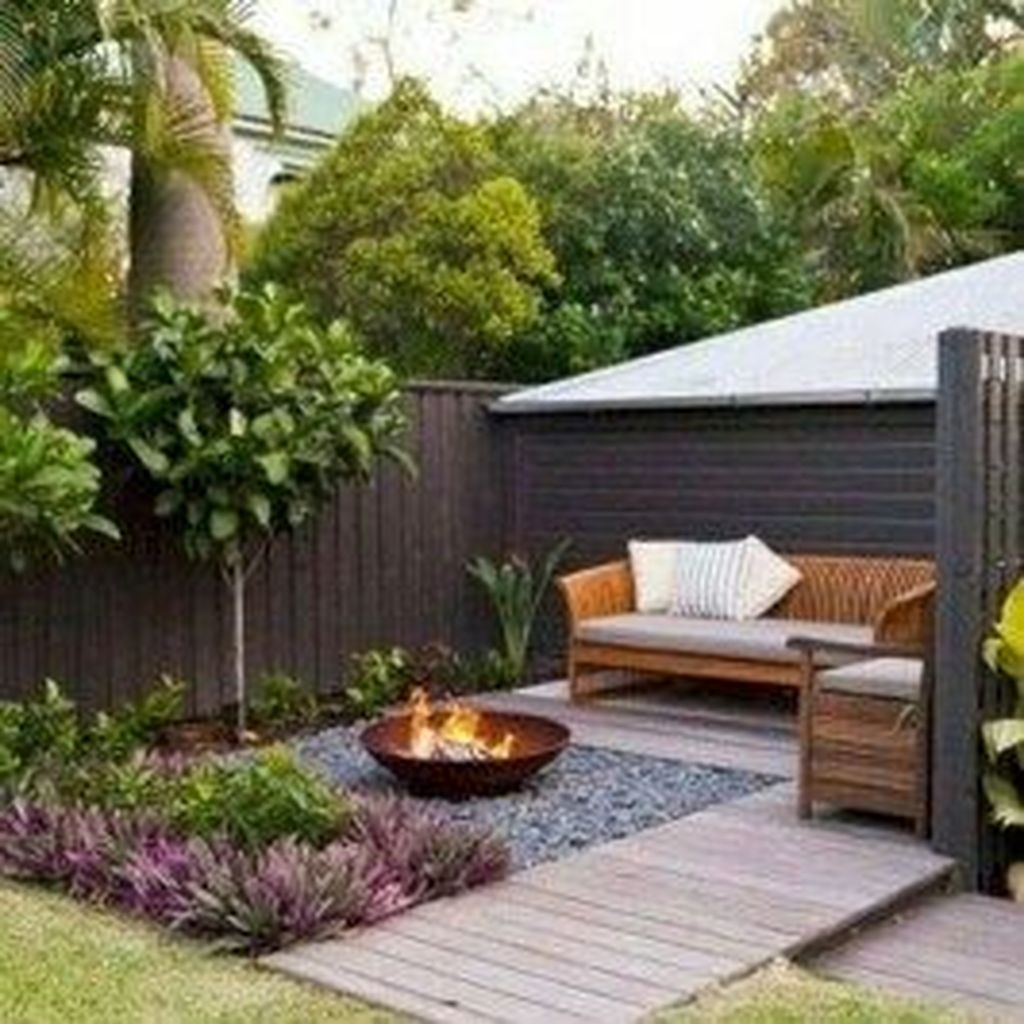 Popular Small Backyard Patio Design Ideas 14
