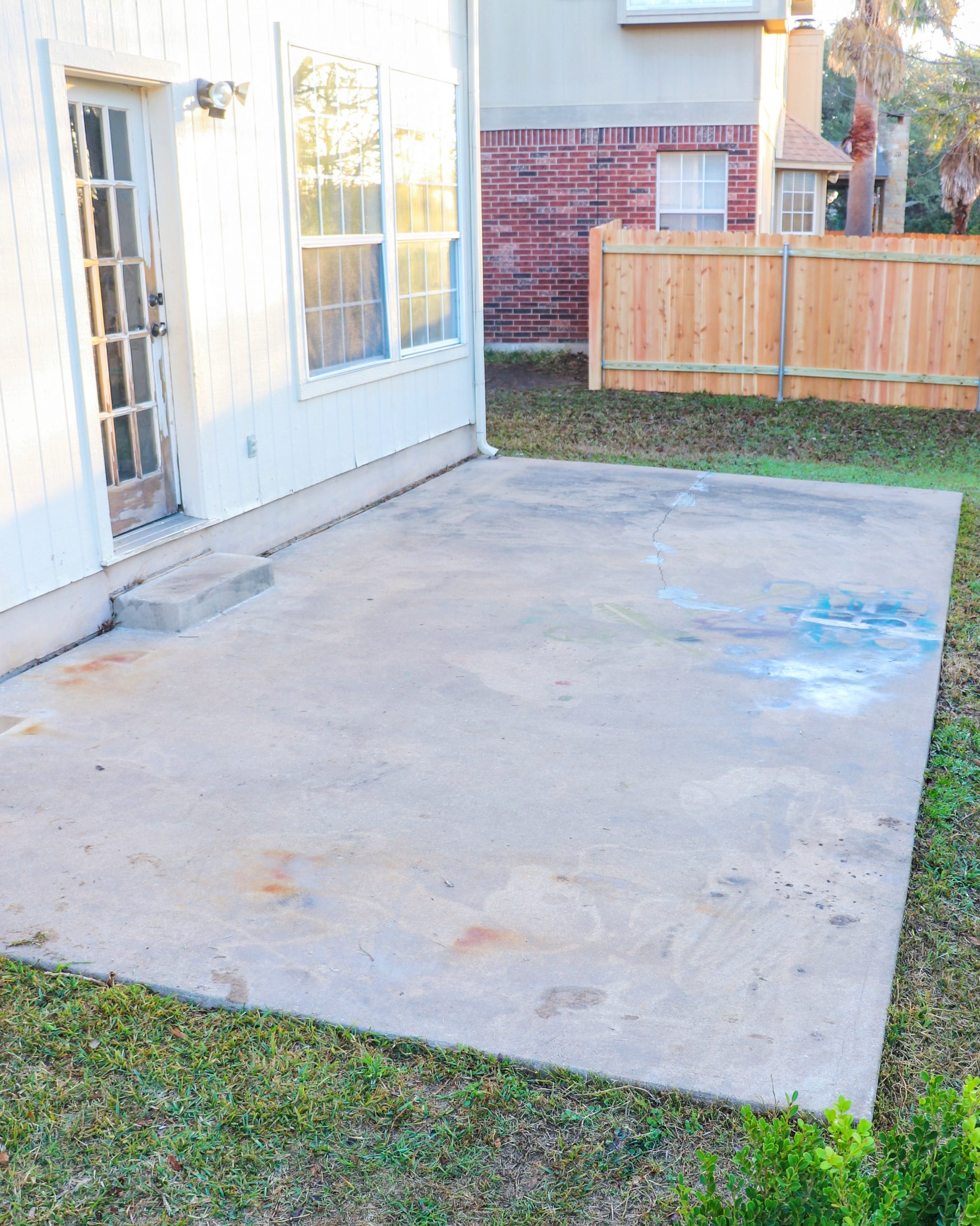 Resurfacing a concrete patio for a budget DIY patio makeover