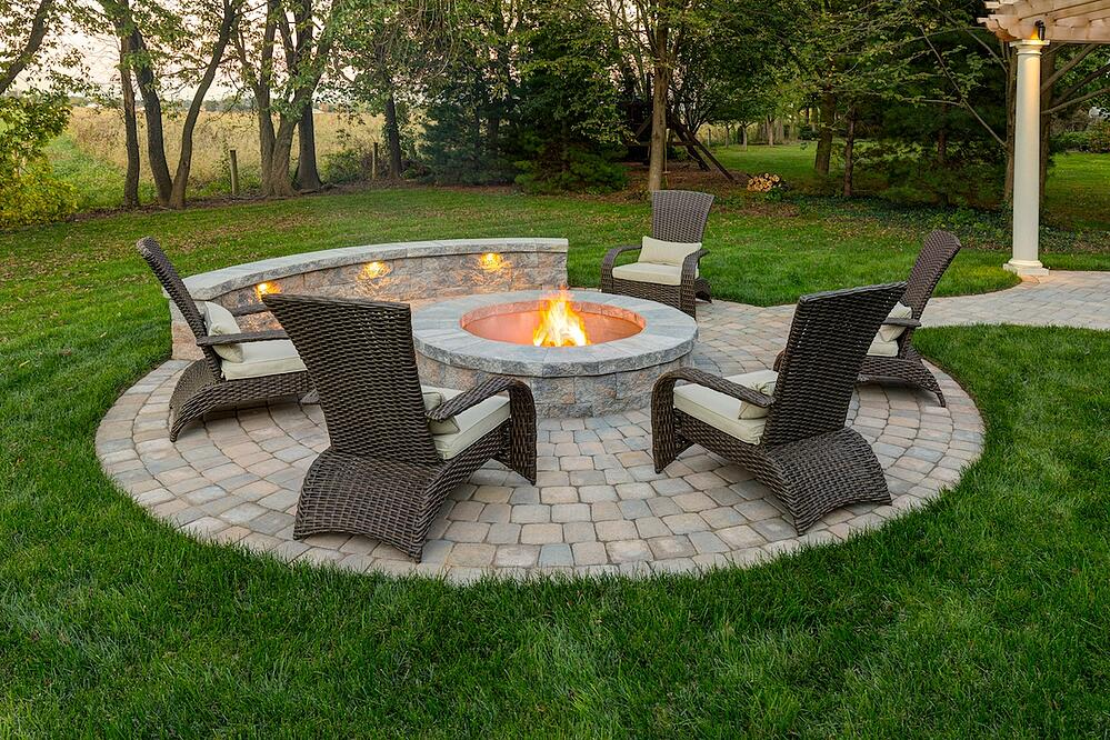 Where to Build a Fire Pit: On the Patio or a Separate Area ...